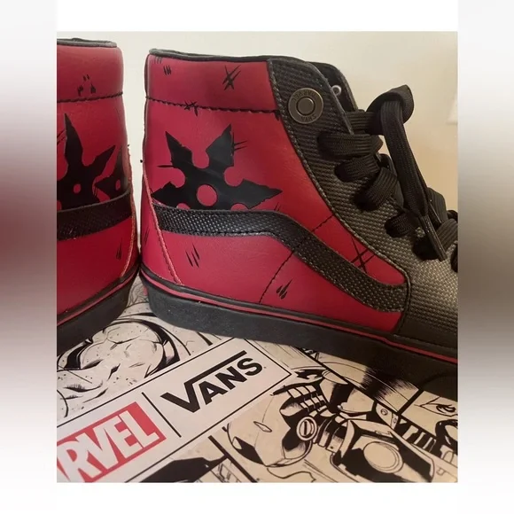 Vans Sk8-Hi (Marvel) DeadPool/Red/Black Sneakers, Men’s Size 7